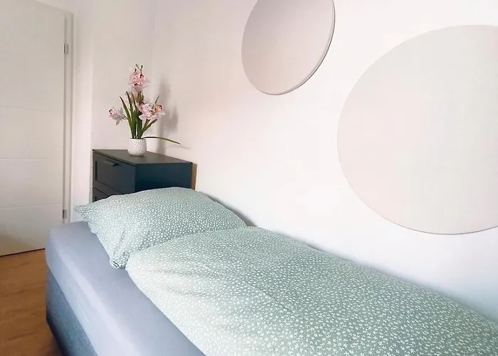 Am Stiftsbergpark, 3 Schlafzimmer, 6 Personen, Wlan, 55 Zoll Fernseher * 허포드